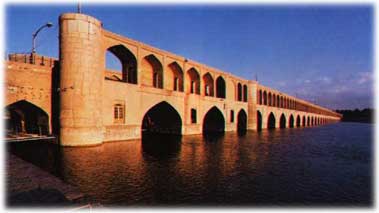 isfahan-pol-khajoo.jpg